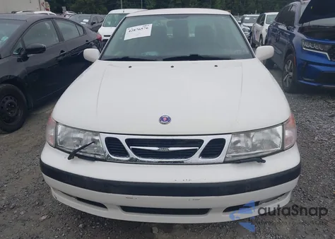 1999 Saab 9-5 z USA, uszkodzony, nr VIN YS3ED48E5X3076042